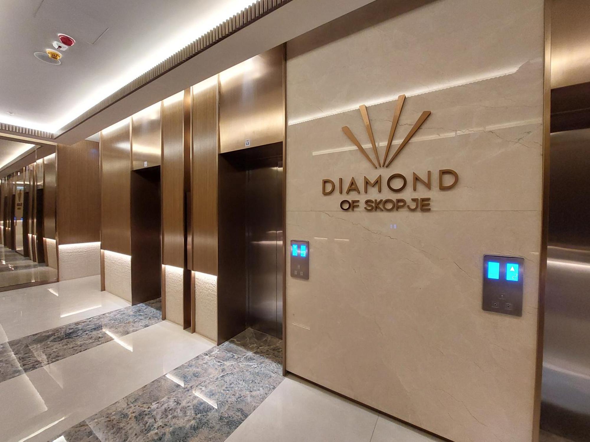 Anika Luxury Apartment At Diamond Center Escópia Exterior foto